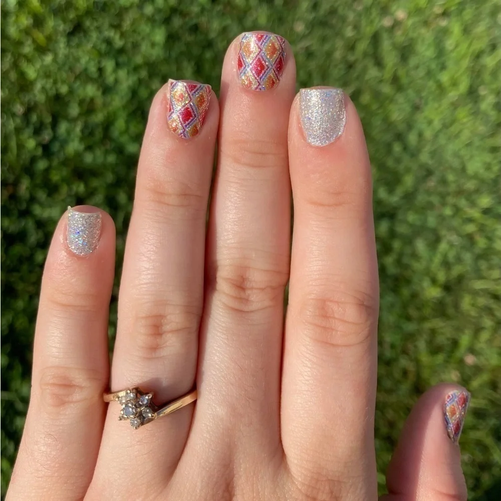 Color Street Pinball Queen Arcade Silver & Holographic Glitter Nail Strips